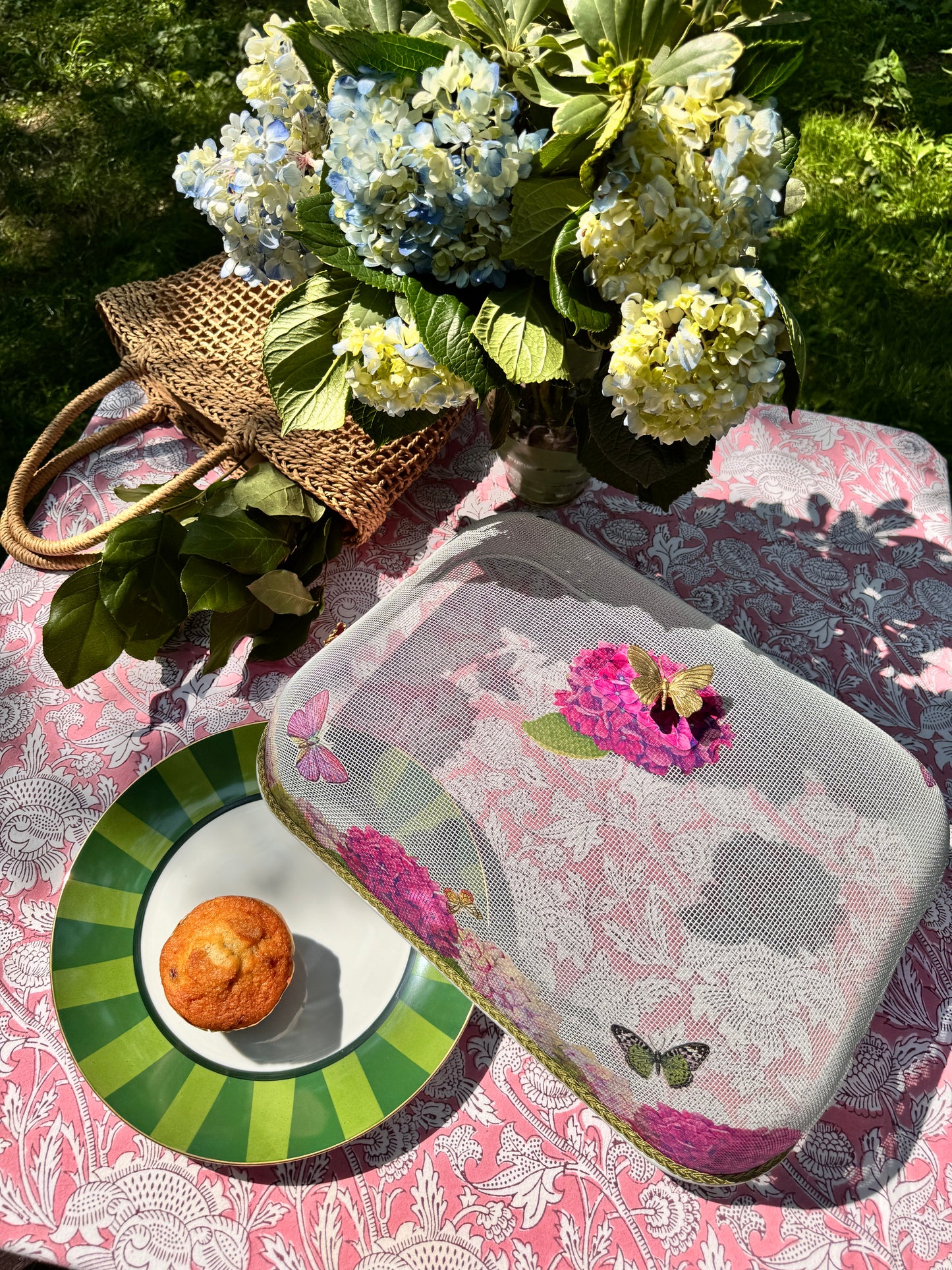 Pink Hydrangeas Dome