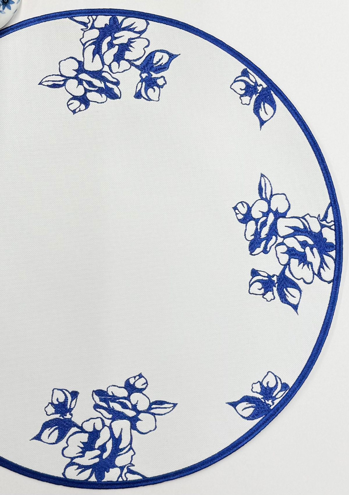 Blue flowers placemat