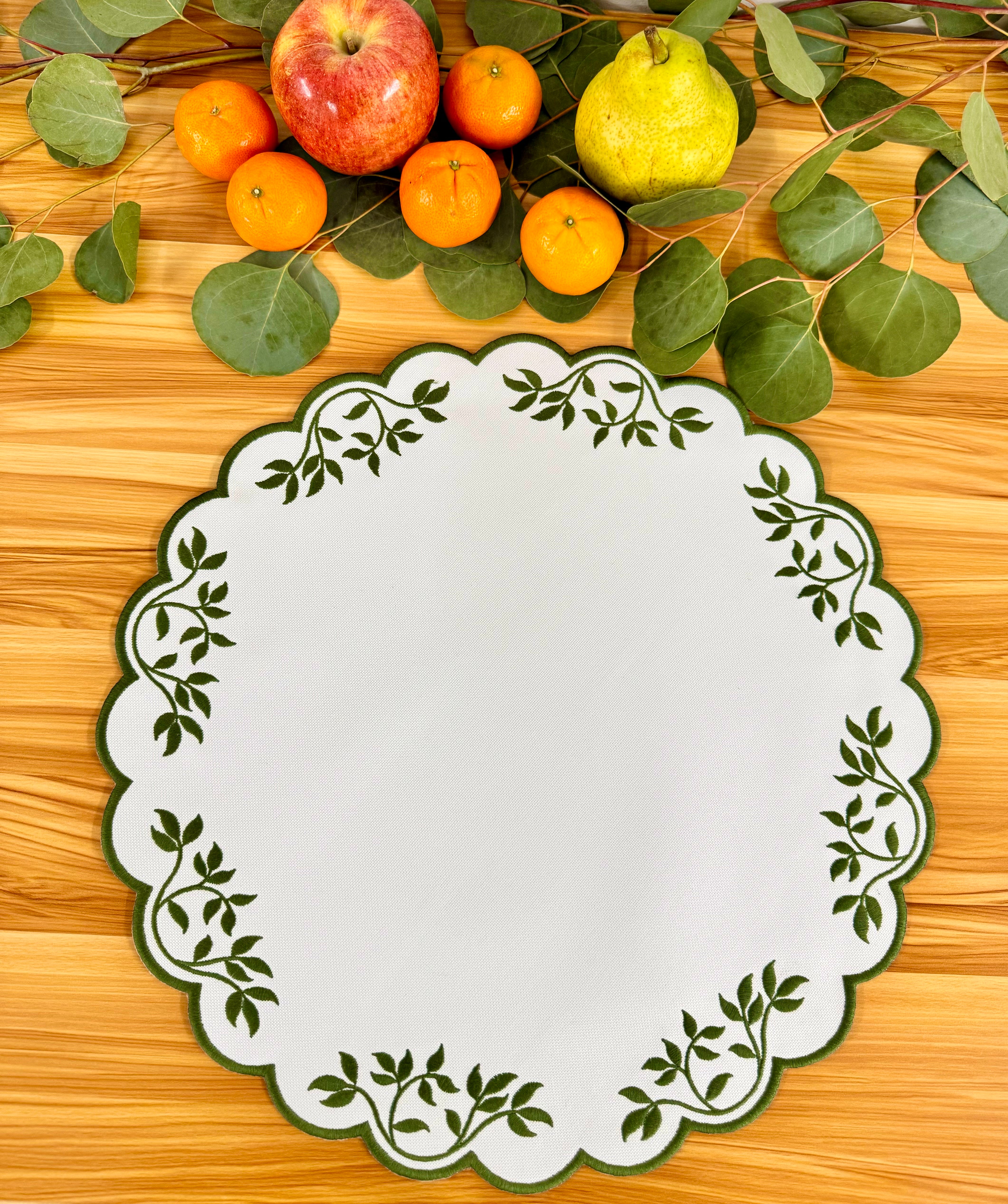 Green leaves placemat