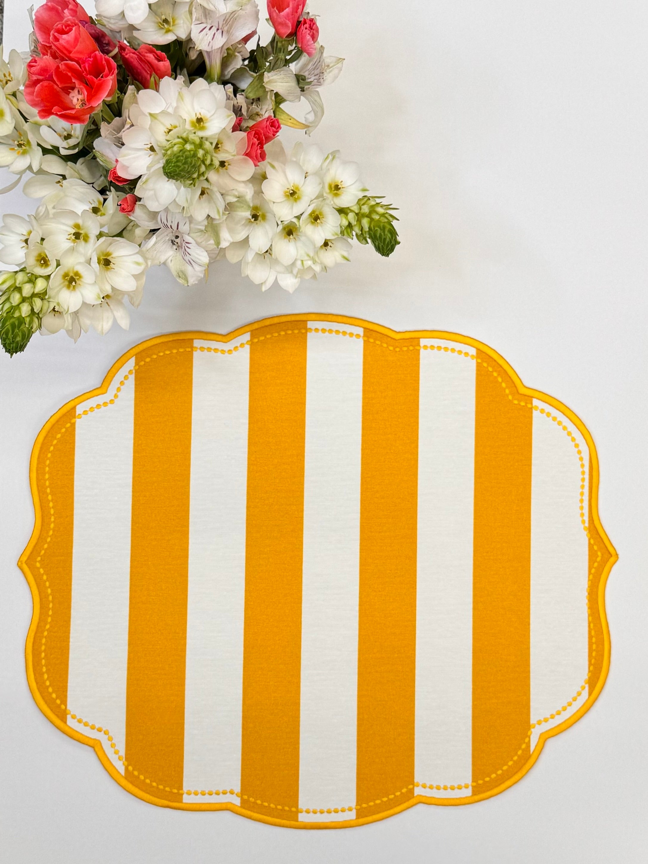 Yellow stripes placemat Waterproof